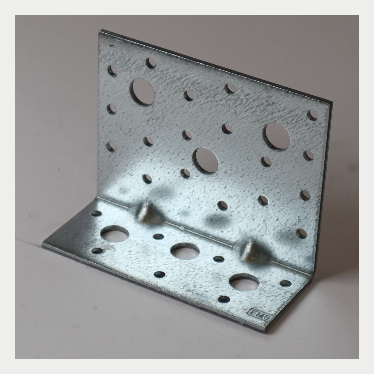 Kulmalevy 90x48x116x3,0 – tuote 400015