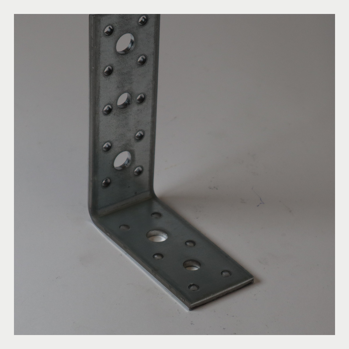 Kulmalevy 120x90x40x4,0 – tuote 400025