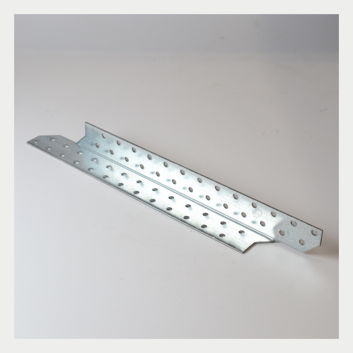 Kannatuslevy 330 Oikea – tuote 400276