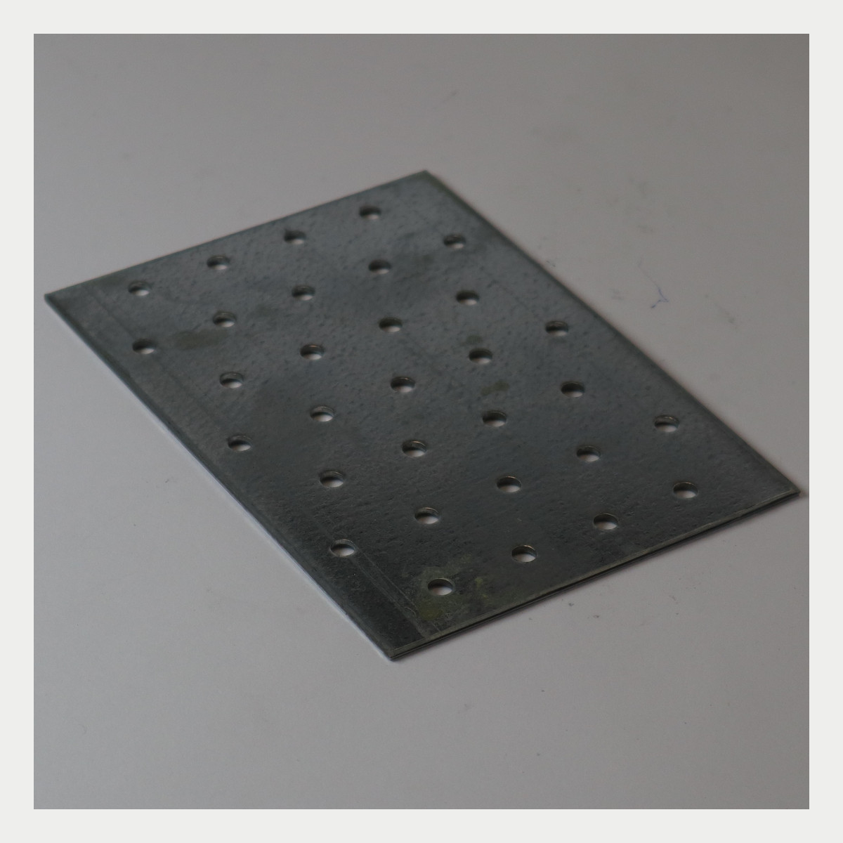 Naulauslevy 100x140x2,0 – tuote 400310