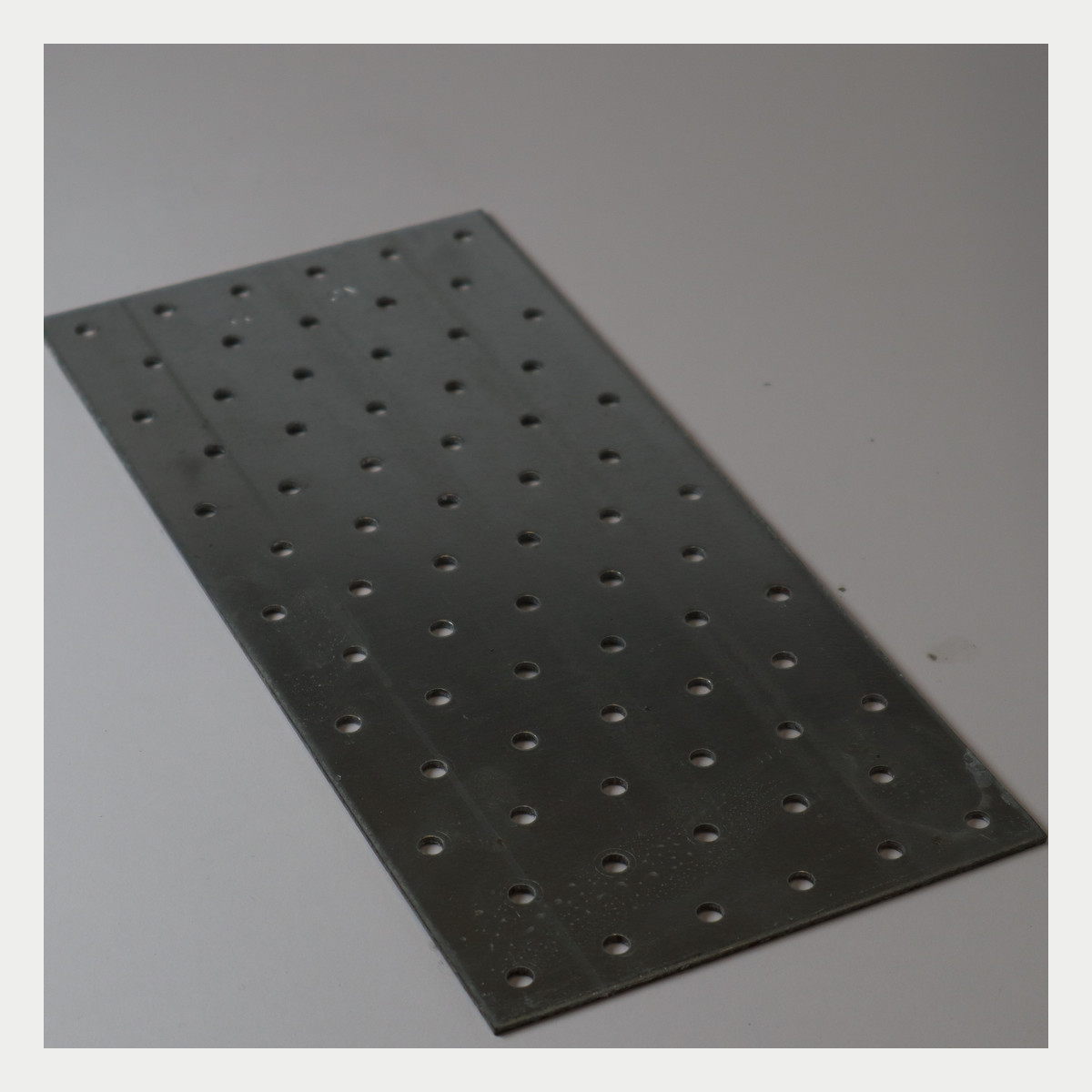 Naulauslevy 120x260x2,0 – tuote 400320
