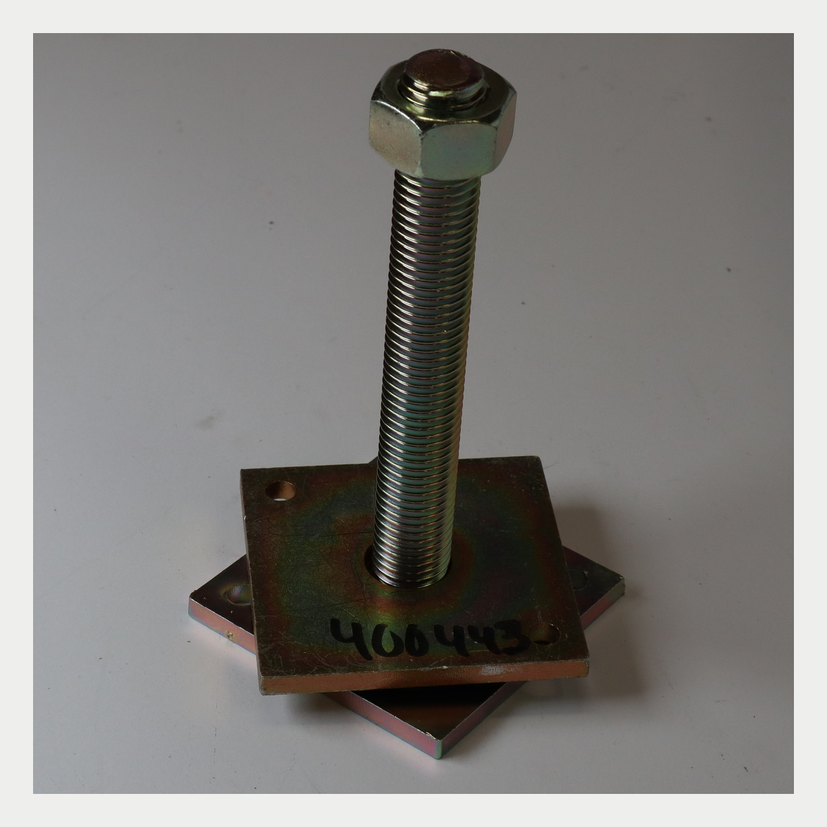 Säätöjalka M20x150 – tuote 400443