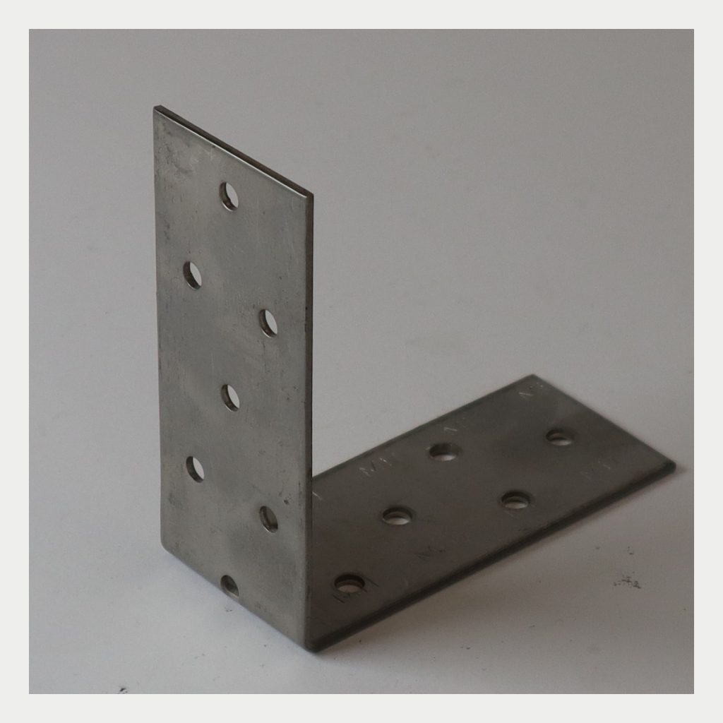 Kulmalevy A2 Ruostumaton 90x90x40x2,0 – tuote 401149