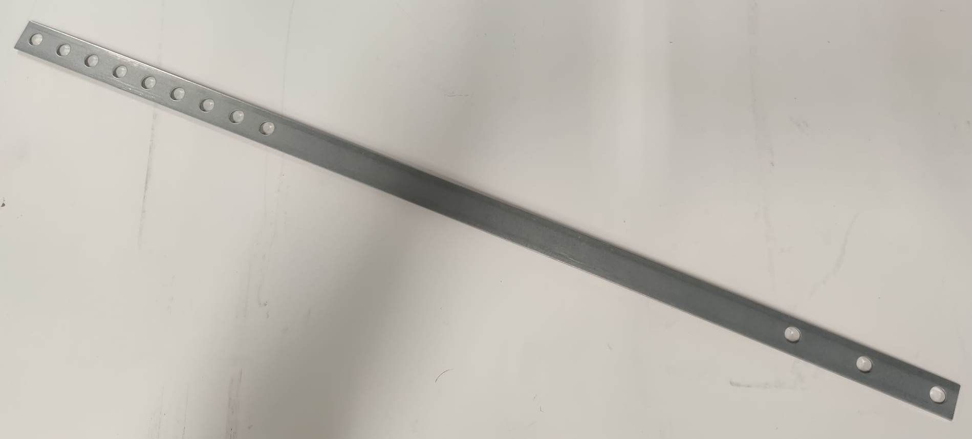 Muottivanne 402651, 25 × 725 × 2 mm